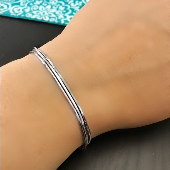 NEW!๐๐SHINEY! SPARKLING! LAYER BRACELET!๐๐LOVE - Picture 4 of 8